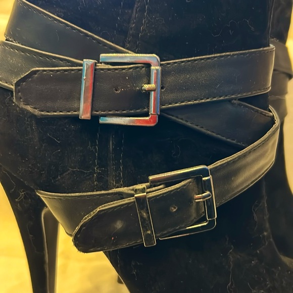 Black Anne Michelle High Heel Ankle Boots - Picture 2 of 8